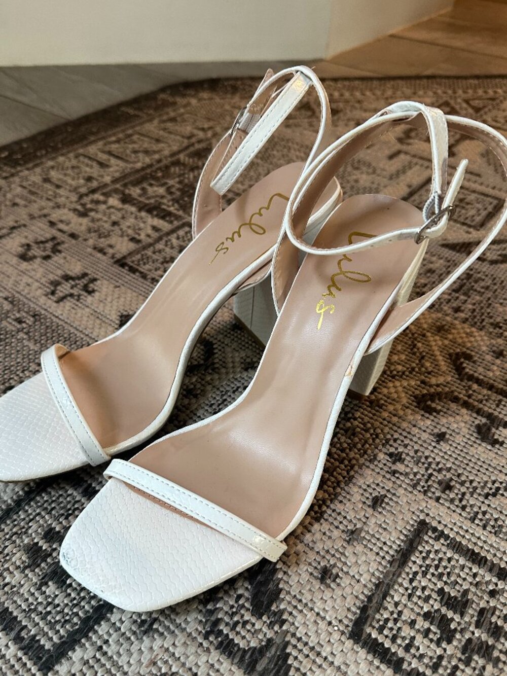 Lulus Larsa White Faux Snakeskin Embossed Chunky Block Heel Sandals 8.5